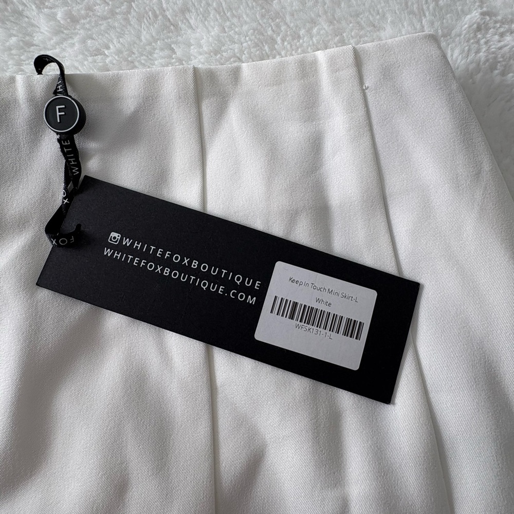 White Fox Boutique White Mini Skirt, NWT - Picture 5 of 8